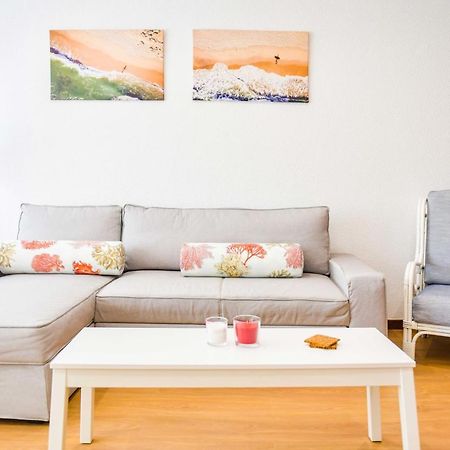 Carcavelos Beach & Business By The Portuguese Butler Exterior photo
